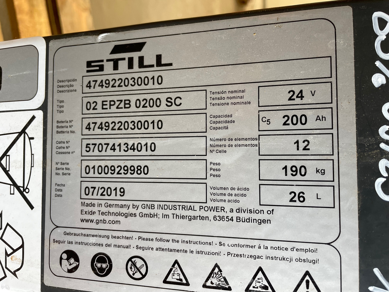 Exide 24 Volt I 2EPzB 200 - Accumulateur pour Matériel de manutention: photos 2 Exide 24 Volt I 2EPzB 200 - Accumulateur pour Matériel de manutention: photos 2