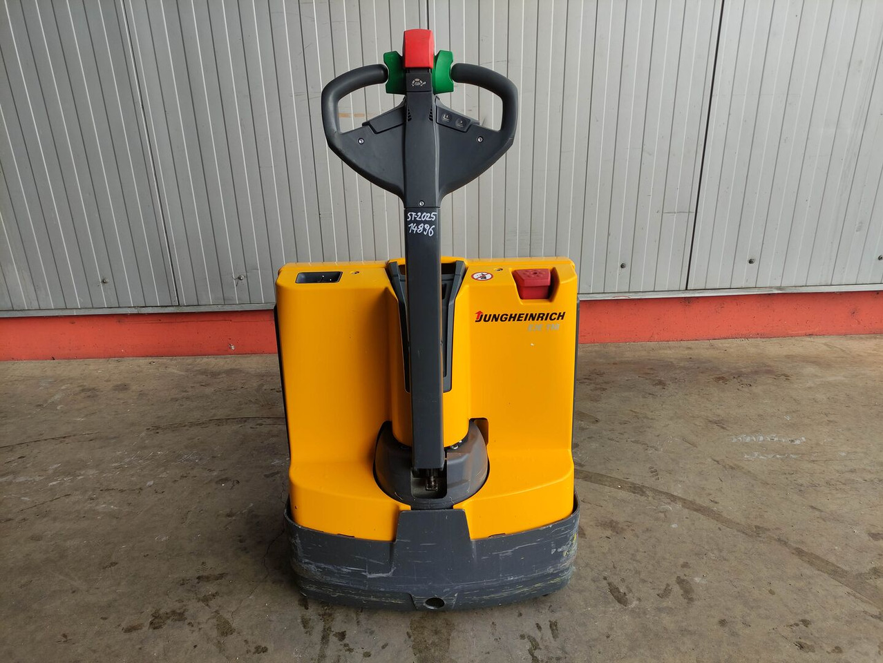 Jungheinrich EJE 116 - Transpalette: photos 4 Jungheinrich EJE 116 - Transpalette: photos 4