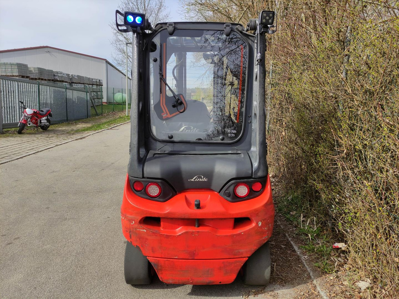 Linde E35L-01-387 - Chariot élévateur électrique: photos 4 Linde E35L-01-387 - Chariot élévateur électrique: photos 4