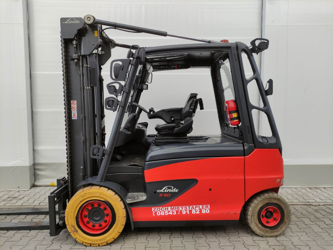 Linde E50HL-01-388 - Chariot élévateur électrique: photos 1 Linde E50HL-01-388 - Chariot élévateur électrique: photos 1