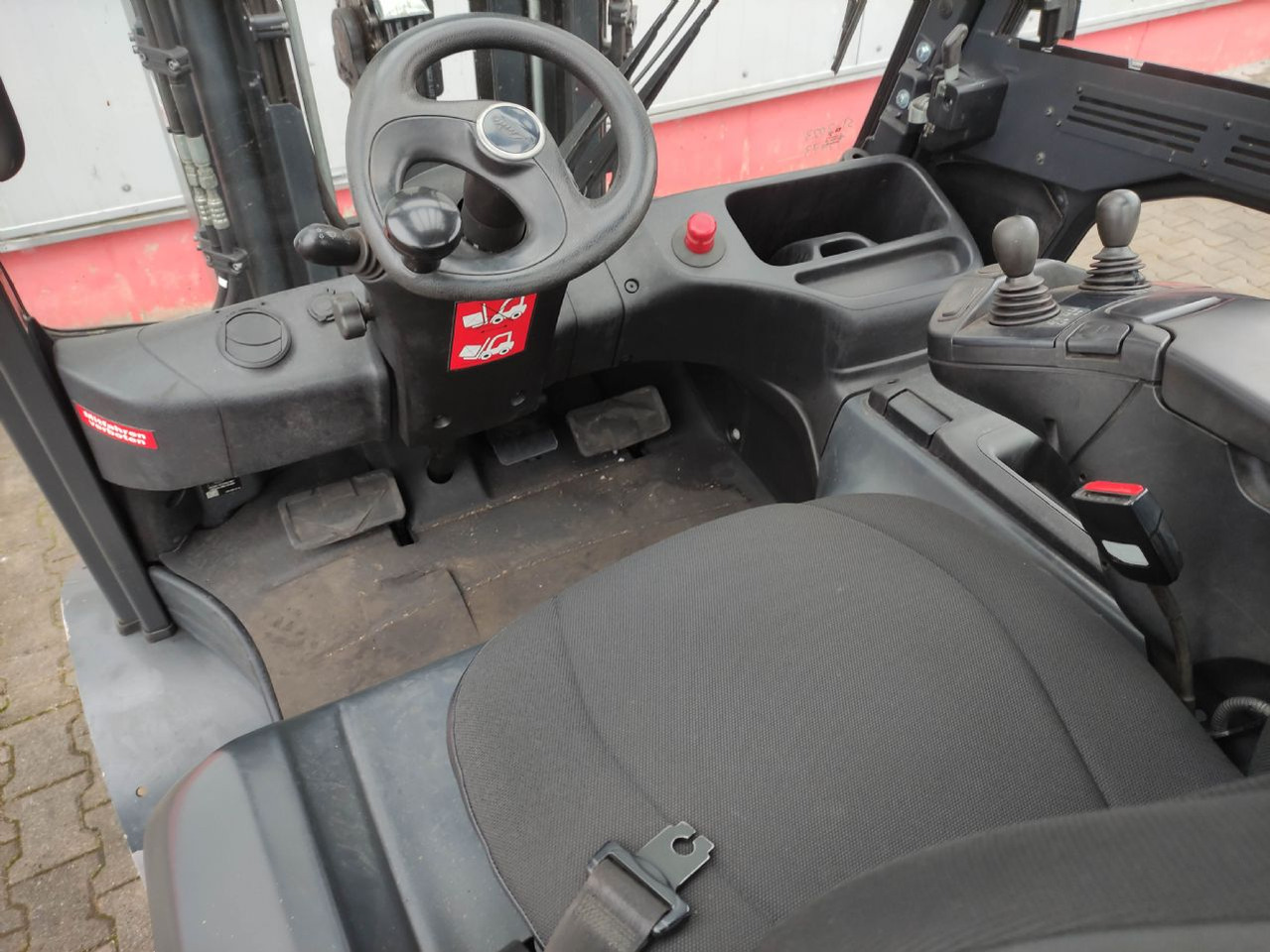 Linde E50HL-01-600 - Chariot élévateur électrique: photos 5 Linde E50HL-01-600 - Chariot élévateur électrique: photos 5