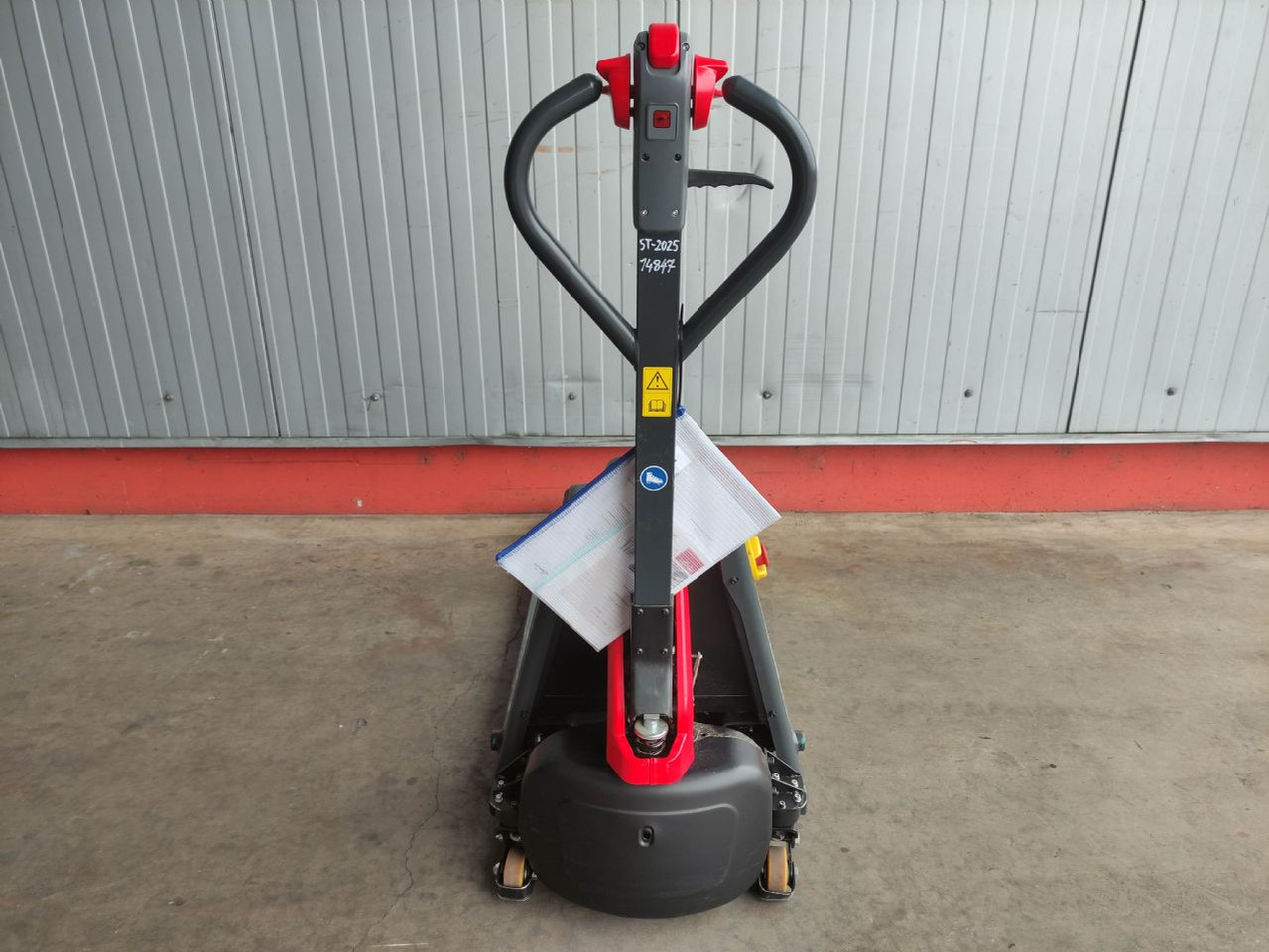 Linde MT15C - Transpalette: photos 4 Linde MT15C - Transpalette: photos 4