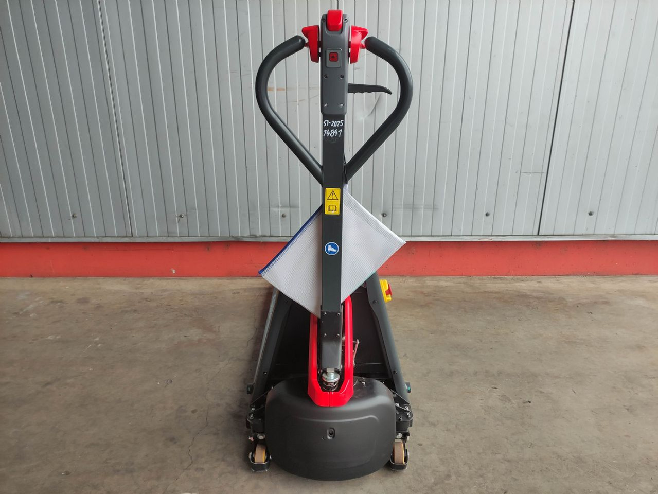 Linde MT15C - Transpalette: photos 4 Linde MT15C - Transpalette: photos 4