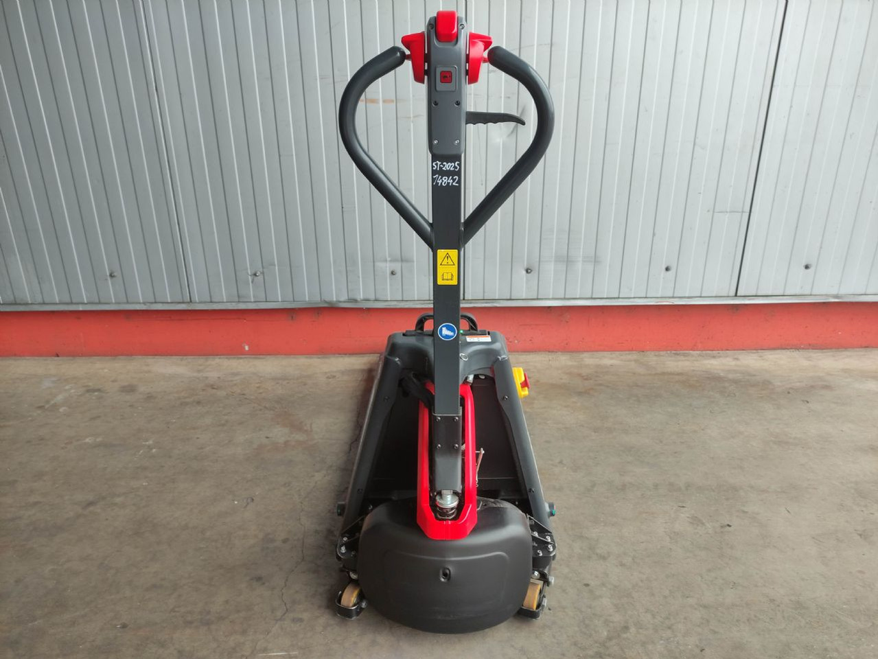 Linde MT15C - Transpalette: photos 4 Linde MT15C - Transpalette: photos 4