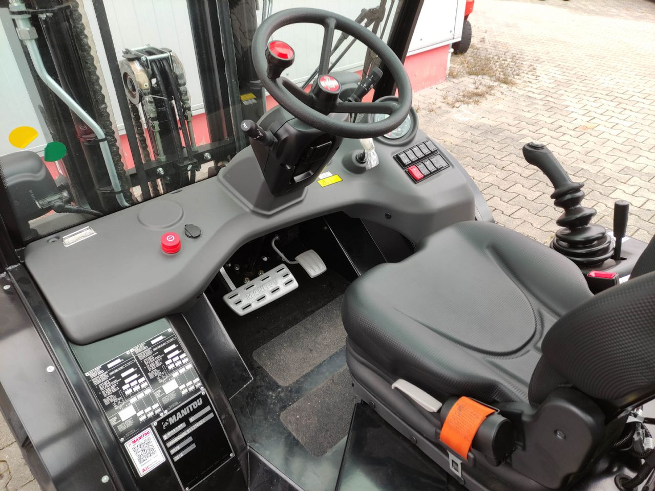 Manitou MC25-4 DK ST5 S1 (NEU) - Chariot tout terrain: photos 5 Manitou MC25-4 DK ST5 S1 (NEU) - Chariot tout terrain: photos 5