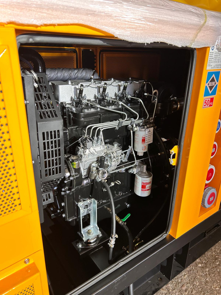 HELVETICA POWER HP030S1ASR 38KVA / 30KW Diesel Stromgenerator SuperSilent - Groupe électrogène: photos 4 HELVETICA POWER HP030S1ASR 38KVA / 30KW Diesel Stromgenerator SuperSilent - Groupe électrogène: photos 4