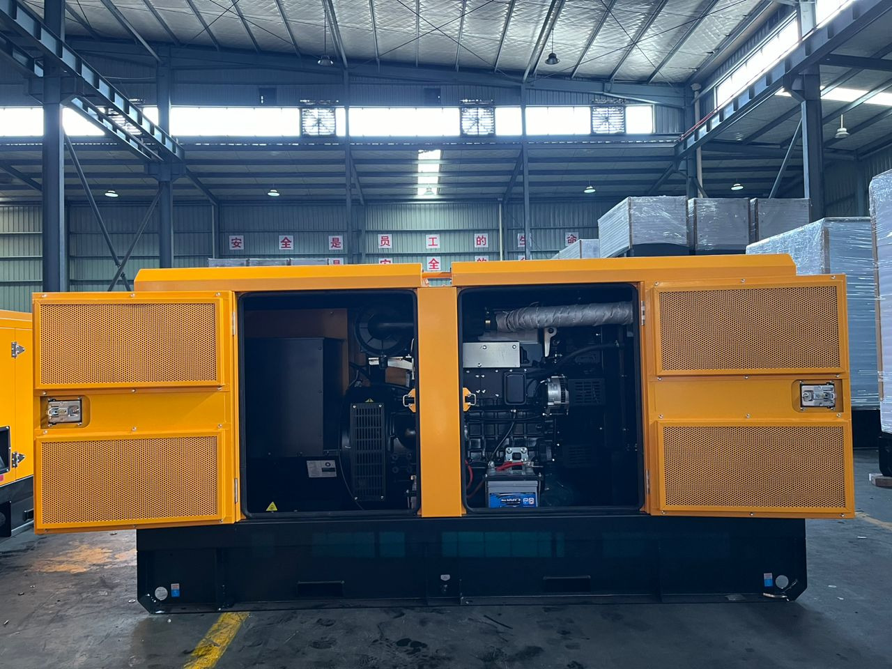 HELVETICA POWER HP100S1ASR 100KVA / 125 KW Diesel Stromgenerator - Groupe électrogène: photos 2 HELVETICA POWER HP100S1ASR 100KVA / 125 KW Diesel Stromgenerator - Groupe électrogène: photos 2