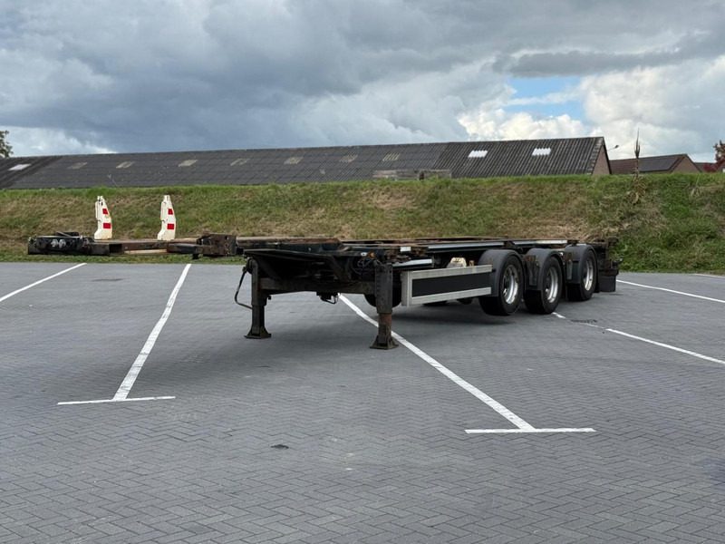 Renders ROC 18.27 SCHUIFTAFEL, DUBBEL GESTUURD, LIFTAS, LZV GEKEURD. - Semi-remorque porte-conteneur/ Caisse mobile: photos 1 Renders ROC 18.27 SCHUIFTAFEL, DUBBEL GESTUURD, LIFTAS, LZV GEKEURD. - Semi-remorque porte-conteneur/ Caisse mobile: photos 1