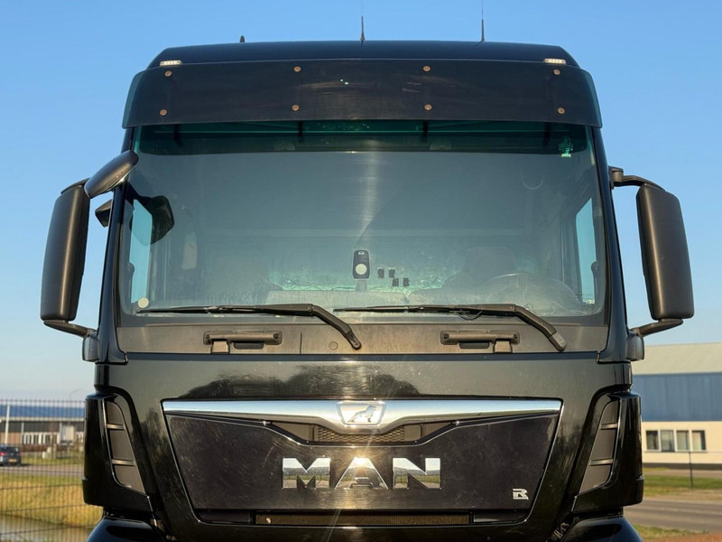 MAN TGX 18.440 NL TRUCK, ALCOA WHEELS, 2X TANK. - Tracteur routier: photos 4 MAN TGX 18.440 NL TRUCK, ALCOA WHEELS, 2X TANK. - Tracteur routier: photos 4