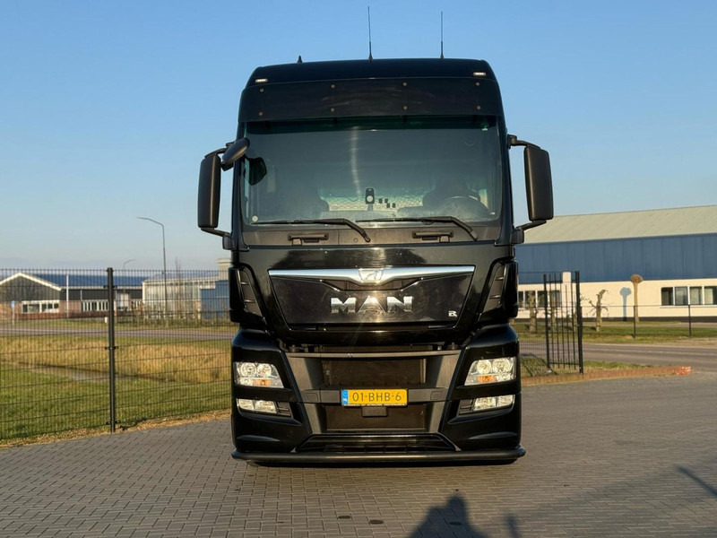 MAN TGX 18.440 NL TRUCK, ALCOA WHEELS, 2X TANK. - Tracteur routier: photos 3 MAN TGX 18.440 NL TRUCK, ALCOA WHEELS, 2X TANK. - Tracteur routier: photos 3