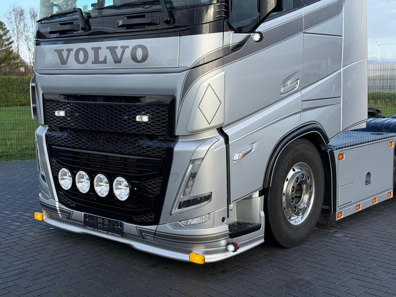 Tracteur routier Volvo FH 13.460XL SHOW, ALCOA, INTERIEUR, ALS NIEUW, PUSHER, TOP.: photos 8 Tracteur routier Volvo FH 13.460XL SHOW, ALCOA, INTERIEUR, ALS NIEUW, PUSHER, TOP.: photos 8