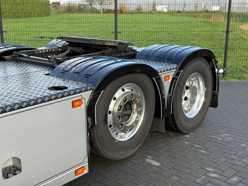 Tracteur routier Volvo FH 13.460XL SHOW, ALCOA, INTERIEUR, ALS NIEUW, PUSHER, TOP.: photos 13 Tracteur routier Volvo FH 13.460XL SHOW, ALCOA, INTERIEUR, ALS NIEUW, PUSHER, TOP.: photos 13