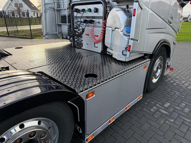 Tracteur routier Volvo FH 13.460XL SHOW, ALCOA, INTERIEUR, ALS NIEUW, PUSHER, TOP.: photos 17 Tracteur routier Volvo FH 13.460XL SHOW, ALCOA, INTERIEUR, ALS NIEUW, PUSHER, TOP.: photos 17