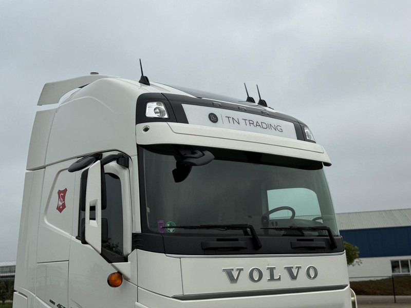 Volvo FH 13.460XL Turbocompound, leer, vollucht, 2 tanks, dubbel glas, vol spoiler. - Tracteur routier: photos 2 Volvo FH 13.460XL Turbocompound, leer, vollucht, 2 tanks, dubbel glas, vol spoiler. - Tracteur routier: photos 2
