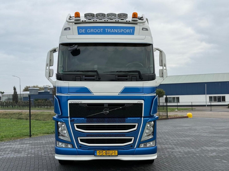 Volvo FH 540 CONTAINER TRANSPORT, KIEP SYSTEEM, LEATHER SEATS, TOP. - Camion porte-conteneur/ Caisse mobile: photos 3 Volvo FH 540 CONTAINER TRANSPORT, KIEP SYSTEEM, LEATHER SEATS, TOP. - Camion porte-conteneur/ Caisse mobile: photos 3