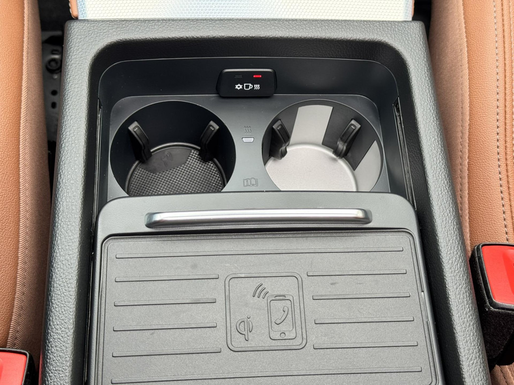 Audi Q5-Sportback 50 TFSI e Quattro S edition Competition Adaptive cruise Climate control Matrix LED Leer Panoramadak B&O Navi - SUV: photos 3 Audi Q5-Sportback 50 TFSI e Quattro S edition Competition Adaptive cruise Climate control Matrix LED Leer Panoramadak B&O Navi - SUV: photos 3