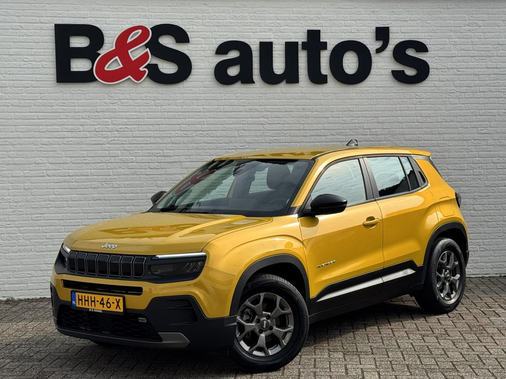 Jeep Avenger-1.2 Altitude Adaptive cruise control Climate control Parkeersensor achter DAB radio - SUV: photos 1 Jeep Avenger-1.2 Altitude Adaptive cruise control Climate control Parkeersensor achter DAB radio - SUV: photos 1