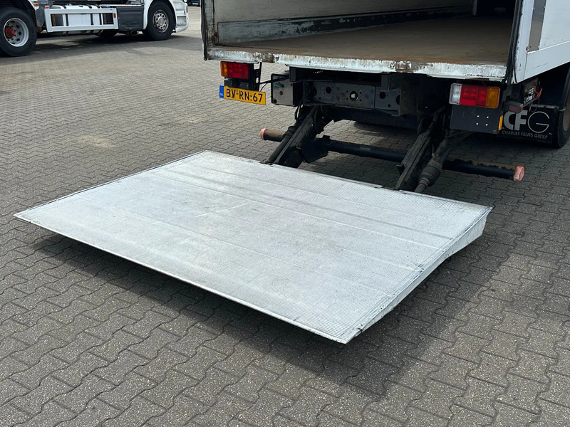 Iveco EuroCargo 180 Closed Box Saxas 12T / Lift / Euro 5 / Smart Tacho - Camion fourgon: photos 5 Iveco EuroCargo 180 Closed Box Saxas 12T / Lift / Euro 5 / Smart Tacho - Camion fourgon: photos 5