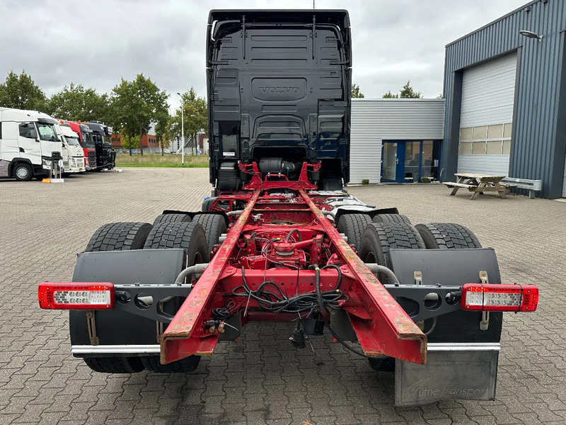 Volvo FH 540 6x2 Globe XL - Retarder - Dual Clutch - 4.30 WB - Full Air - Châssis cabine: photos 5 Volvo FH 540 6x2 Globe XL - Retarder - Dual Clutch - 4.30 WB - Full Air - Châssis cabine: photos 5