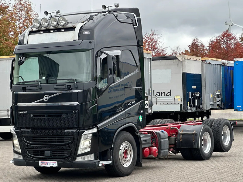 Volvo FH 540 6x2 Globe XL - Retarder - Dual Clutch - 4.30 WB - Full Air - Châssis cabine: photos 1 Volvo FH 540 6x2 Globe XL - Retarder - Dual Clutch - 4.30 WB - Full Air - Châssis cabine: photos 1