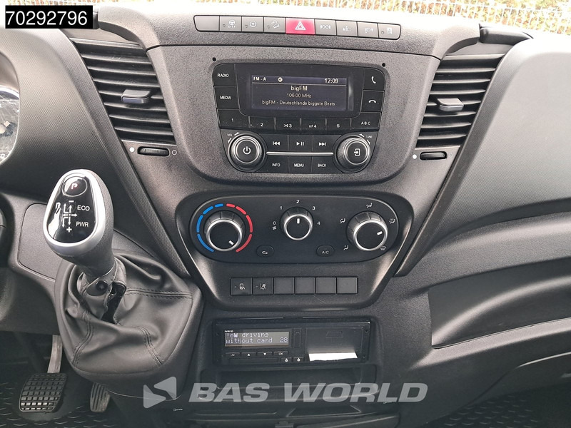 Utilitaire plateau baché Iveco Daily 60C18 3.0L Ladebordwand Automatik 180PS Doppelbereifung Koffer Klima Tempomat D'Hollandia Euro6 Zeilen Zeilenwagen Pritsch Plane: photos 17 Utilitaire plateau baché Iveco Daily 60C18 3.0L Ladebordwand Automatik 180PS Doppelbereifung Koffer Klima Tempomat D'Hollandia Euro6 Zeilen Zeilenwagen Pritsch Plane: photos 17