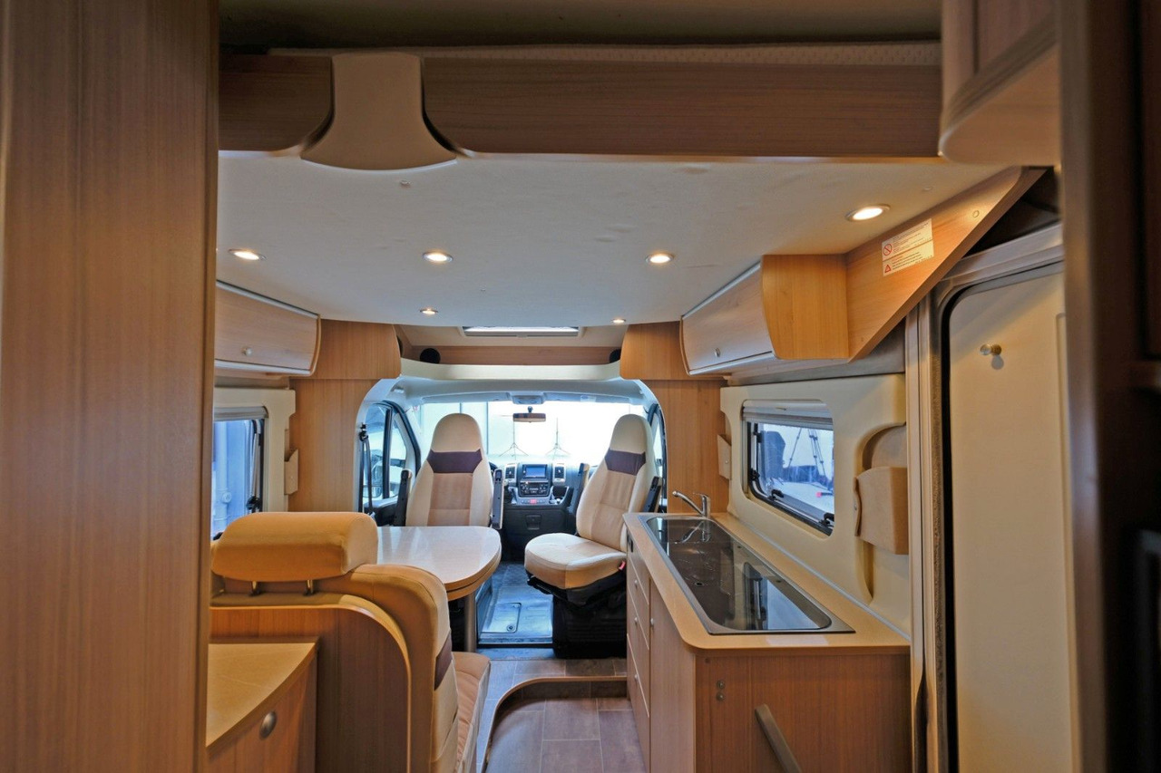 Camping-car profilé Bürstner Ixeo Time IT 670 G/Festbett+Hubbett/Garage/Klima: photos 9