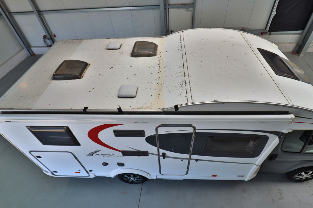 Bürstner Ixeo Time IT 670 G/Festbett+Hubbett/Garage/Klima - Camping-car profilé: photos 4 Bürstner Ixeo Time IT 670 G/Festbett+Hubbett/Garage/Klima - Camping-car profilé: photos 4