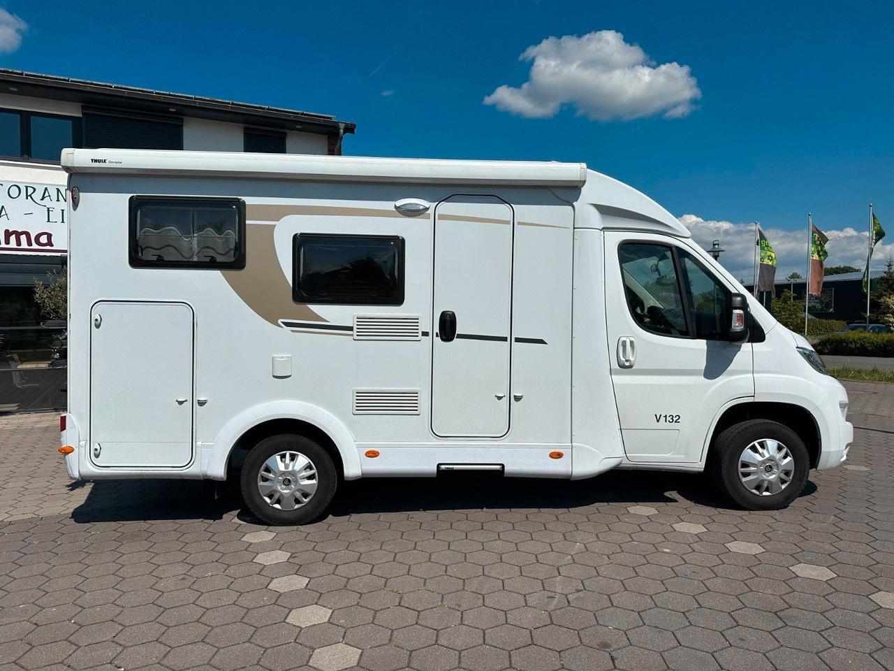 Carado V 132/Festbett/Garage/Klima/Markise/Finanzierung - Camping-car profilé: photos 3 Carado V 132/Festbett/Garage/Klima/Markise/Finanzierung - Camping-car profilé: photos 3