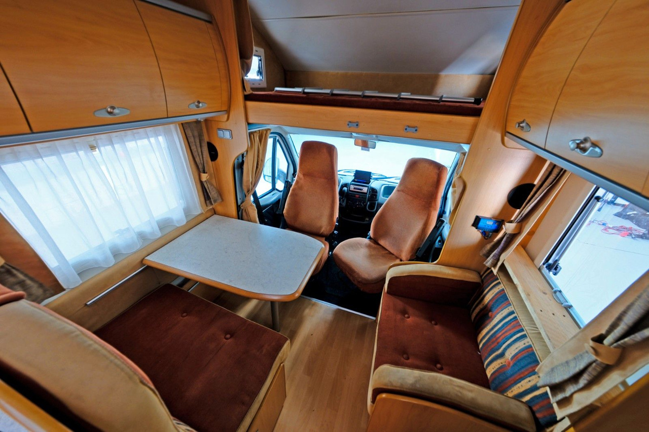 Camping-car capucine Cristall A 670 G/Automatik/Festbett/Garage/Solar/Markise: photos 6