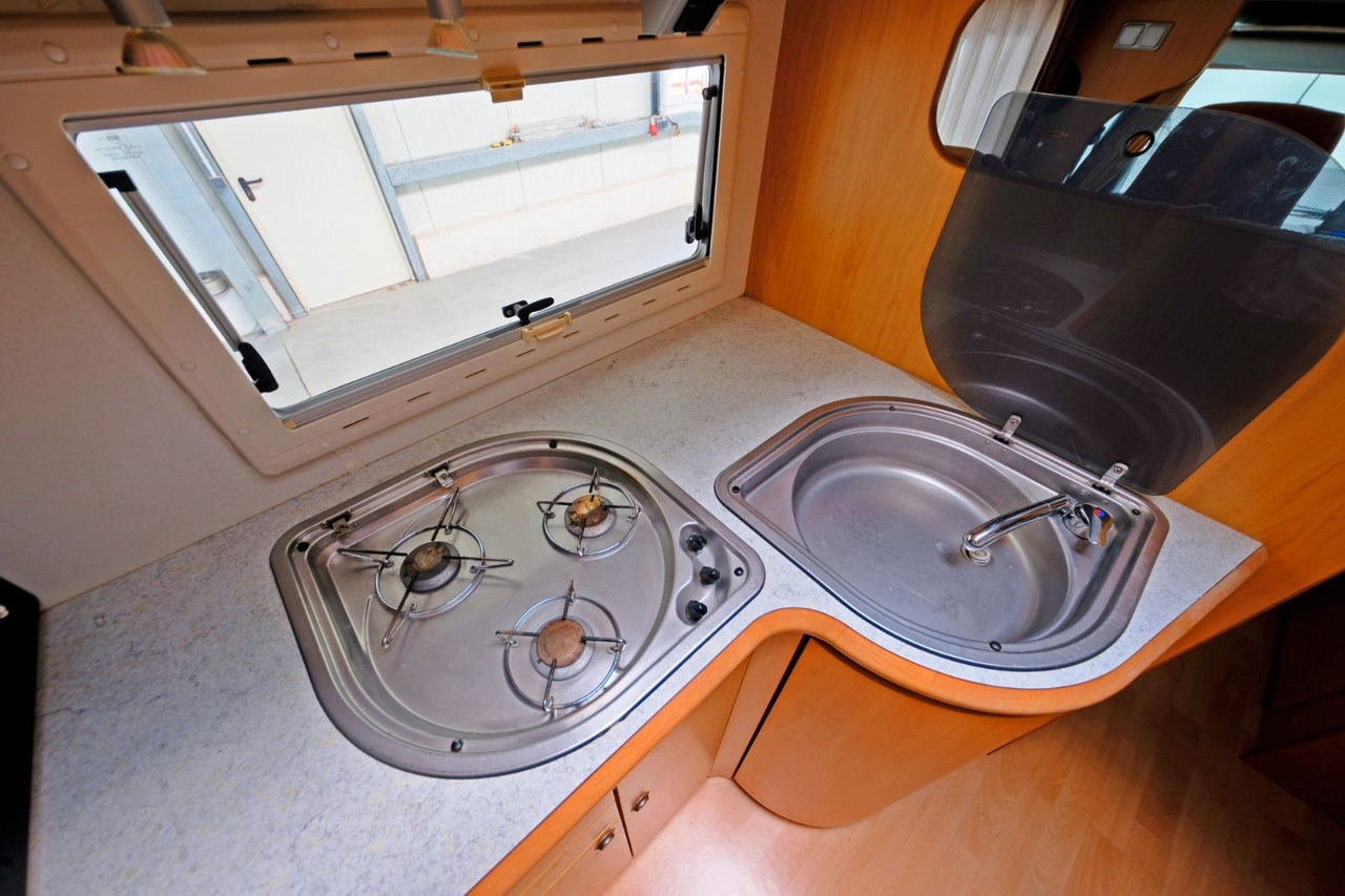Camping-car capucine Cristall A 670 G/Automatik/Festbett/Garage/Solar/Markise: photos 13