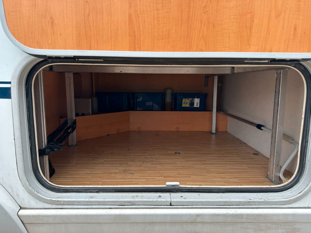 Camping-car profilé HYMER / ERIBA / HYMERCAR TRAMP T 572 CL/Festbett/Klima/Markise HYMER / ERIBA / HYMERCAR TRAMP T 572 CL/Festbett/Klima/Markise: photos 14