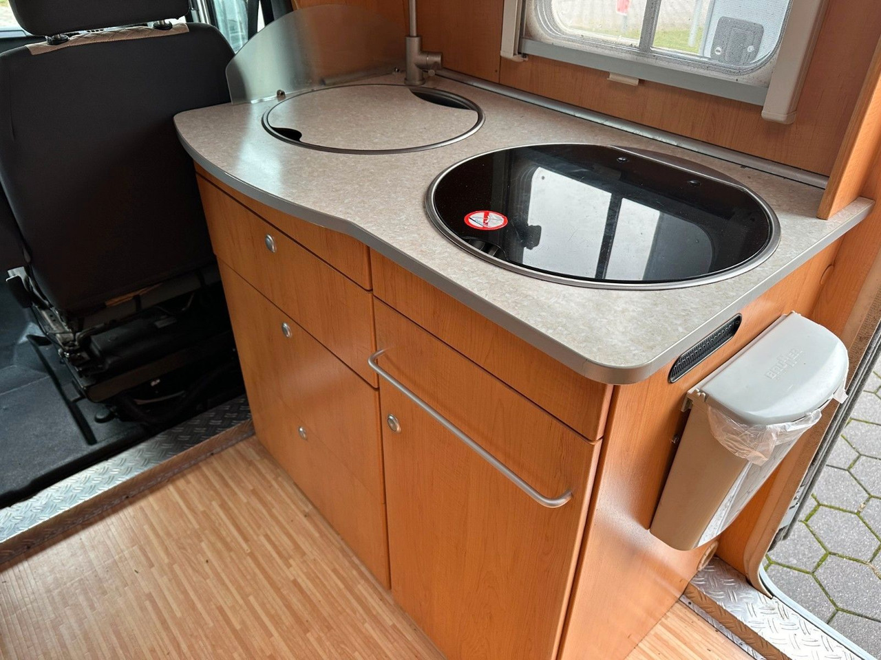 Camping-car profilé HYMER / ERIBA / HYMERCAR TRAMP T 572 CL/Festbett/Klima/Markise HYMER / ERIBA / HYMERCAR TRAMP T 572 CL/Festbett/Klima/Markise: photos 26
