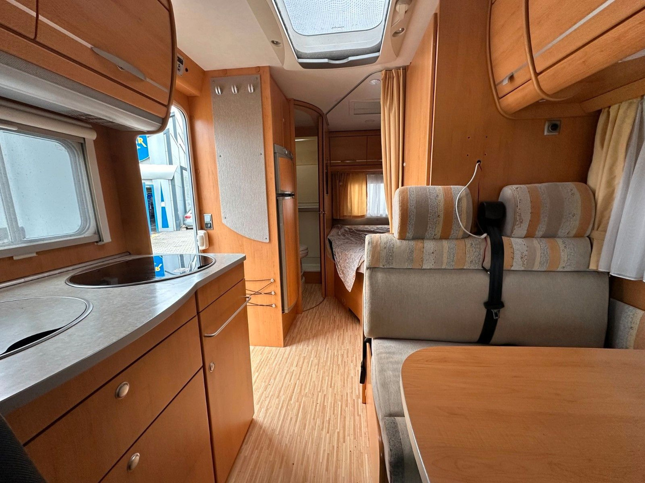 Camping-car profilé HYMER / ERIBA / HYMERCAR TRAMP T 572 CL/Festbett/Klima/Markise HYMER / ERIBA / HYMERCAR TRAMP T 572 CL/Festbett/Klima/Markise: photos 25