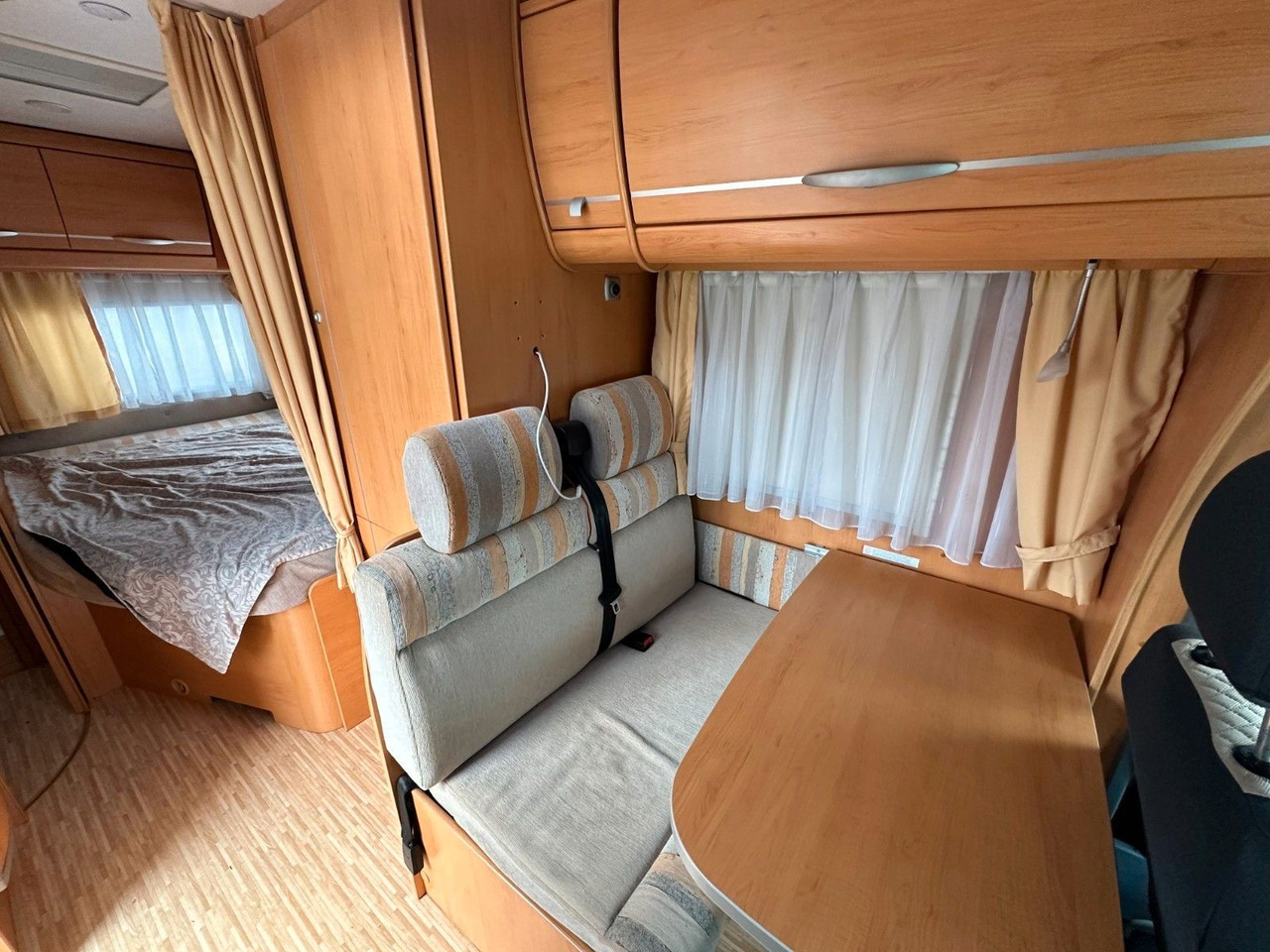 Camping-car profilé HYMER / ERIBA / HYMERCAR TRAMP T 572 CL/Festbett/Klima/Markise HYMER / ERIBA / HYMERCAR TRAMP T 572 CL/Festbett/Klima/Markise: photos 24
