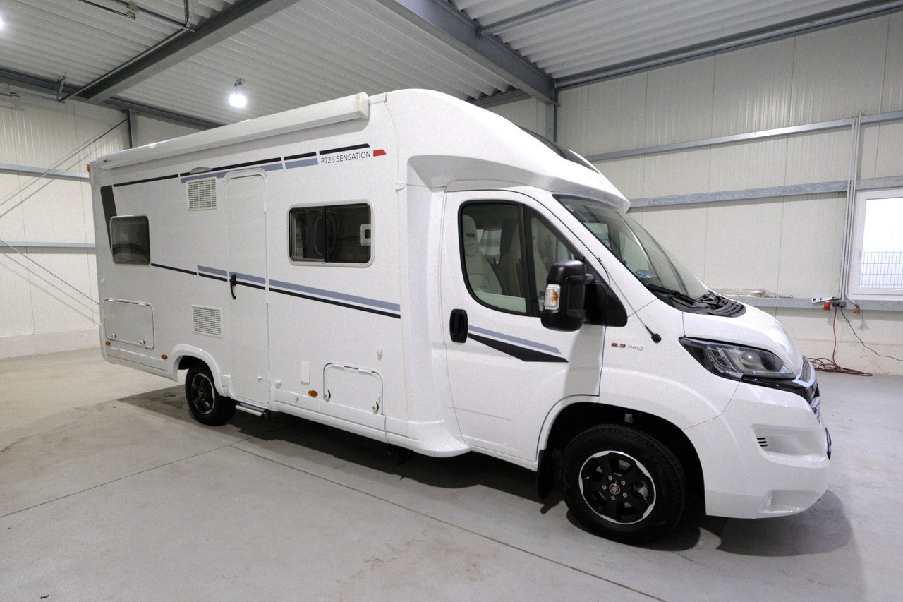 Pilote P 726 Sensation/Festbett+Hubbett/Solar/Klima/TOP - Camping-car profilé: photos 1 Pilote P 726 Sensation/Festbett+Hubbett/Solar/Klima/TOP - Camping-car profilé: photos 1