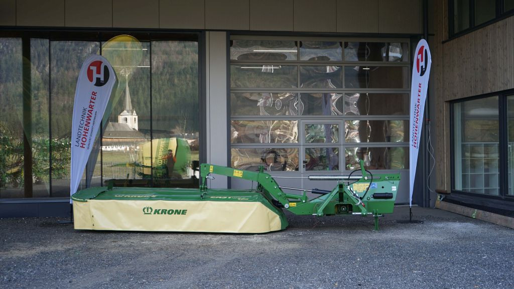 Krone EasyCut R 320 (20592) - Faucheuse: photos 1 Krone EasyCut R 320 (20592) - Faucheuse: photos 1