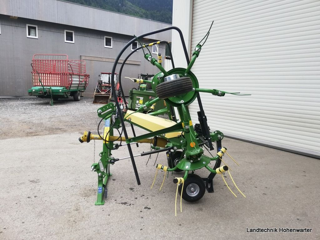 Krone Vendro 420 Highland (20870) - Faneuse: photos 2 Krone Vendro 420 Highland (20870) - Faneuse: photos 2