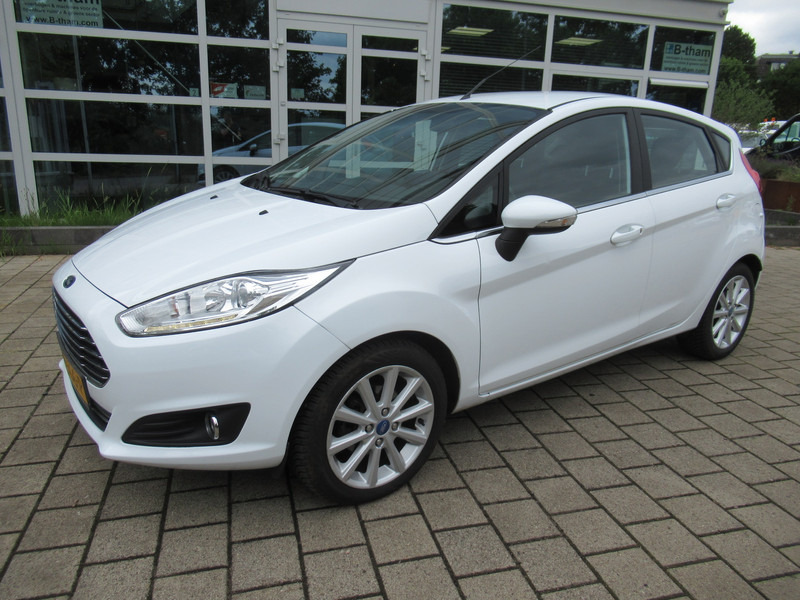 Ford Fiesta 1.0 EcoBoost 74KW Titanium 5-deurs - Voiture à hayon: photos 2 Ford Fiesta 1.0 EcoBoost 74KW Titanium 5-deurs - Voiture à hayon: photos 2
