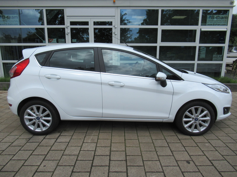 Ford Fiesta 1.0 EcoBoost 74KW Titanium 5-deurs - Voiture à hayon: photos 5 Ford Fiesta 1.0 EcoBoost 74KW Titanium 5-deurs - Voiture à hayon: photos 5