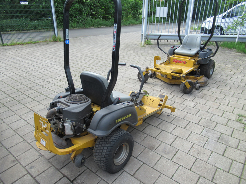 Hustler 0-turn SPORT Defect / for parts - Motofaucheuse: photos 4 Hustler 0-turn SPORT Defect / for parts - Motofaucheuse: photos 4