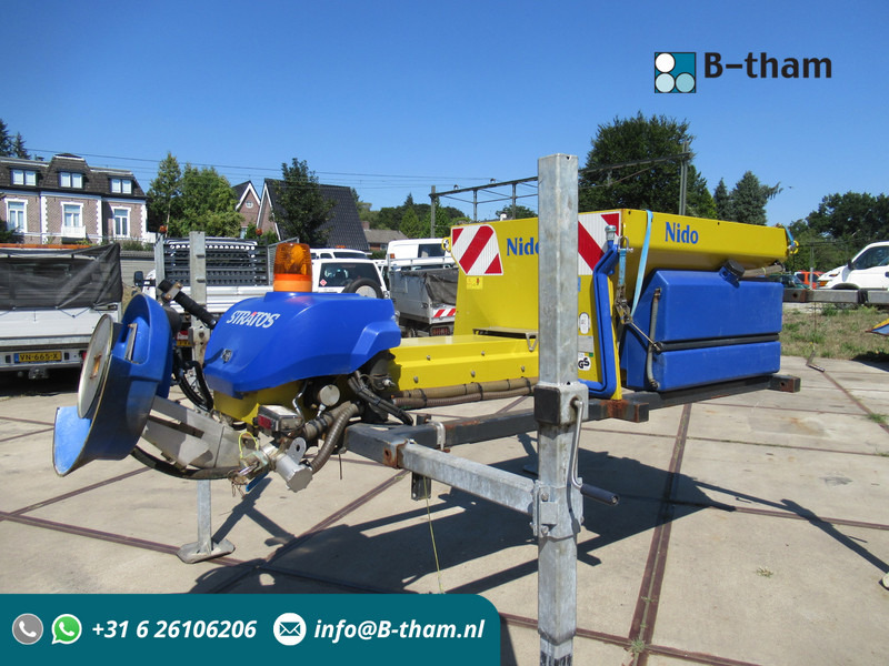 NIDO Stratos B06L-24 VCLN-350 Hydro zoutstrooier 0,6m3 + 350L - Machine de nettoyage: photos 1 NIDO Stratos B06L-24 VCLN-350 Hydro zoutstrooier 0,6m3 + 350L - Machine de nettoyage: photos 1