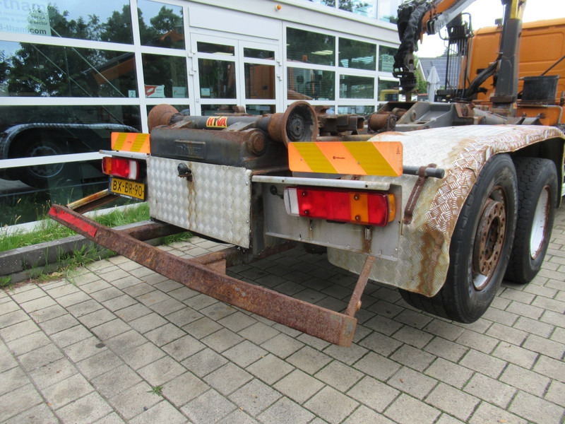 Camion ampliroll, Camion grue Scania P 320 B 6x2*4 + HMF 835 + HYVA Haakarm: photos 14