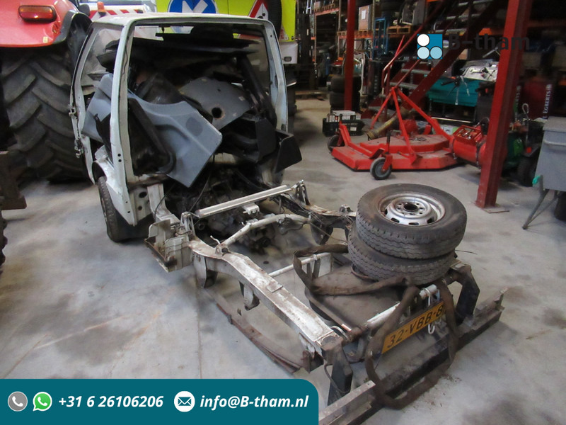 Piaggio Porter 1.3I 16V 48KW Chassis for PARTS - Véhicule utilitaire: photos 1 Piaggio Porter 1.3I 16V 48KW Chassis for PARTS - Véhicule utilitaire: photos 1