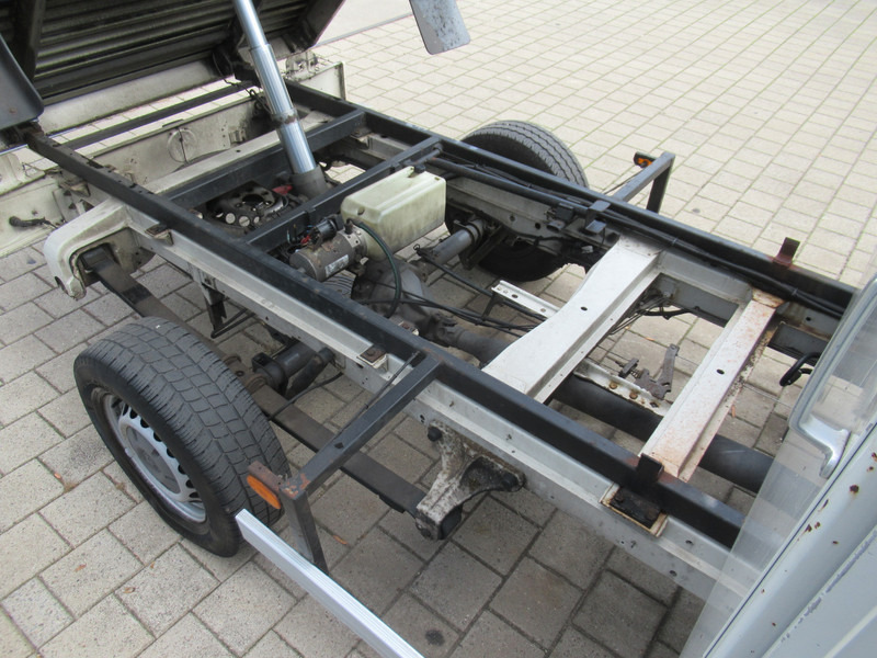 Utilitaire benne Volkswagen Crafter 32 2.5TDI 80KW Veegvuilkipper - Tipper: photos 13