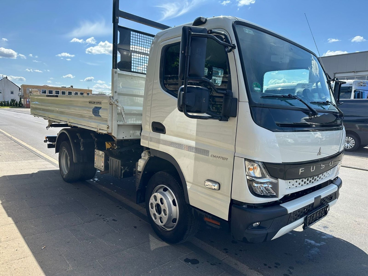 FUSO Canter 7C18/Meiller 3-S-K*Top-Deal!* - Utilitaire benne: photos 2 FUSO Canter 7C18/Meiller 3-S-K*Top-Deal!* - Utilitaire benne: photos 2