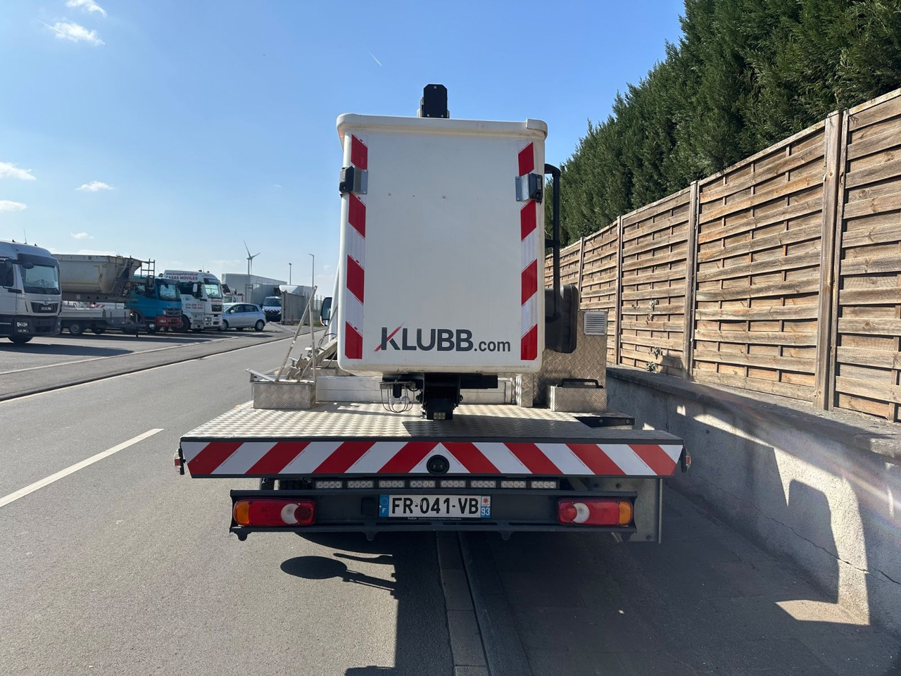 Renault Master III*Steiger 12m*orig.km*Topzustand* Renault Master III/Steiger 11,2m/orig.km*Topzustand* - Camion avec nacelle, Véhicule utilitaire: photos 5 Renault Master III*Steiger 12m*orig.km*Topzustand* Renault Master III/Steiger 11,2m/orig.km*Topzustand* - Camion avec nacelle, Véhicule utilitaire: photos 5