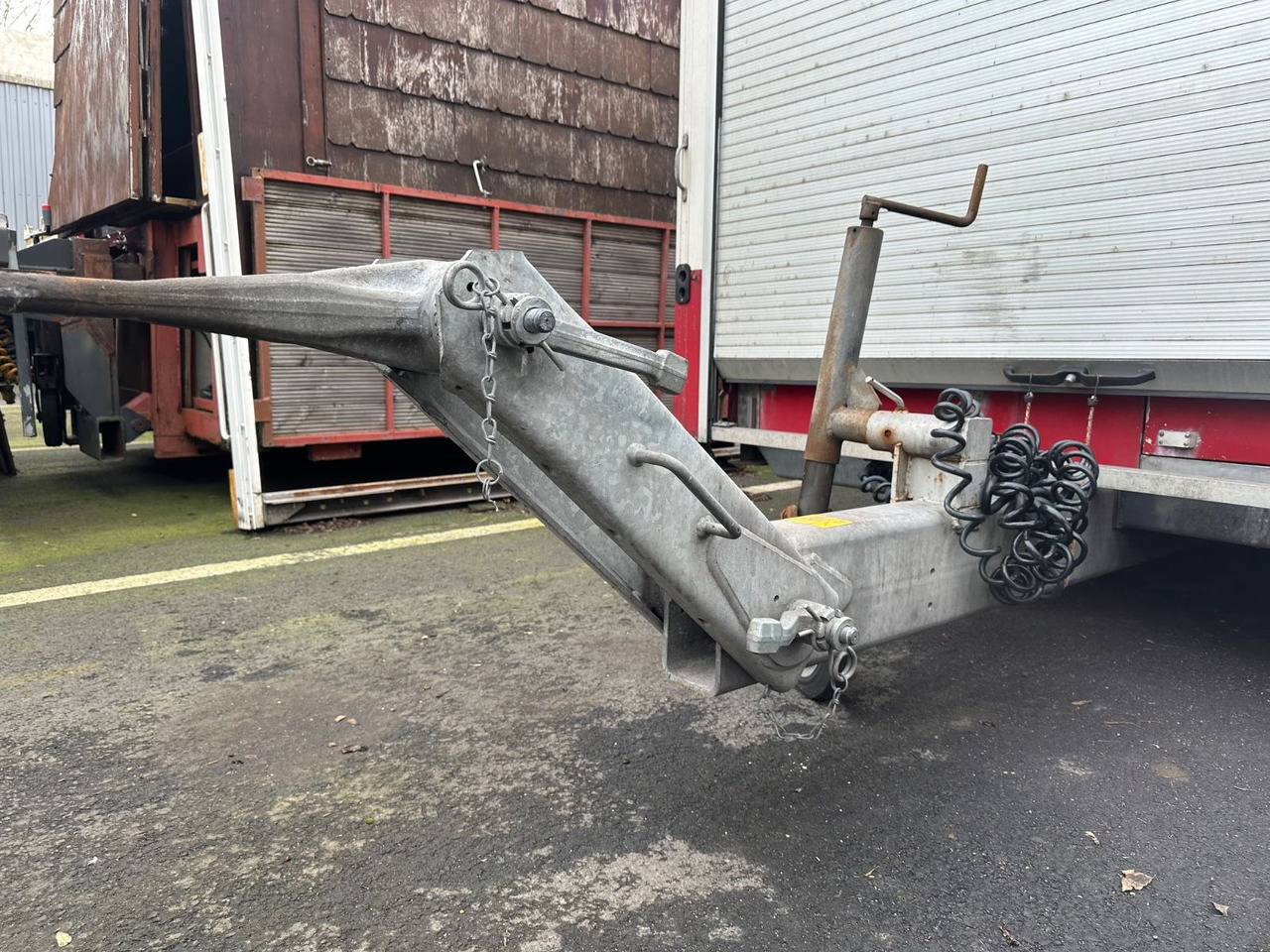 Tamco Merkur 6600D Fisch- Verkaufswagen Tamco Merkur 6600D Fisch- Verkaufswagen - Remorque magasin: photos 3 Tamco Merkur 6600D Fisch- Verkaufswagen Tamco Merkur 6600D Fisch- Verkaufswagen - Remorque magasin: photos 3