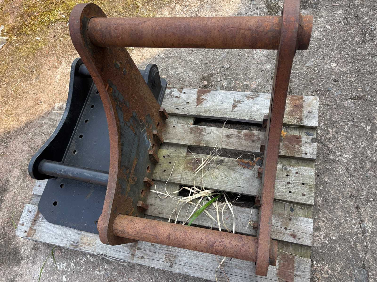Bucket S bracket S70 and S60 - Godet: photos 5 Bucket S bracket S70 and S60 - Godet: photos 5