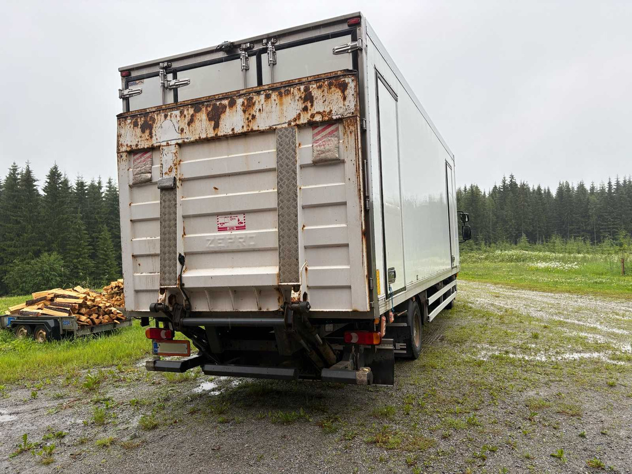 Refrigerated truck DAF LF 45.220 6.7 - Camion frigorifique: photos 2 Refrigerated truck DAF LF 45.220 6.7 - Camion frigorifique: photos 2