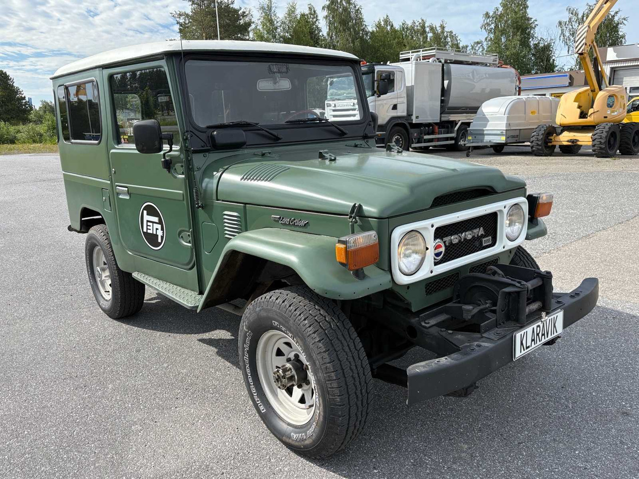 Vintage car Toyota Land Cruiser BJ40 - Voiture: photos 3 Vintage car Toyota Land Cruiser BJ40 - Voiture: photos 3